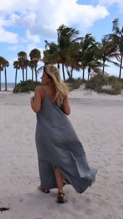 Flavia Palmiero feet photo thumbnail