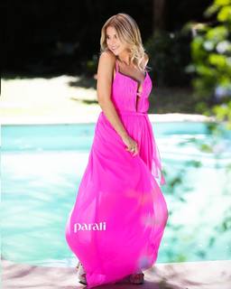 Flavia Palmiero feet photo thumbnail