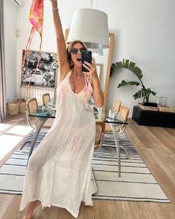 Flavia Palmiero feet photo thumbnail