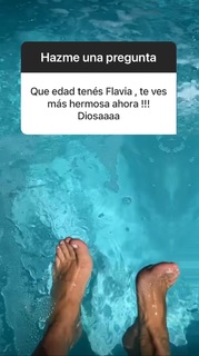 Flavia Palmiero feet photo thumbnail