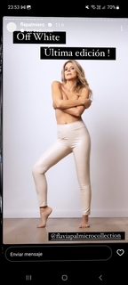 Flavia Palmiero feet photo thumbnail