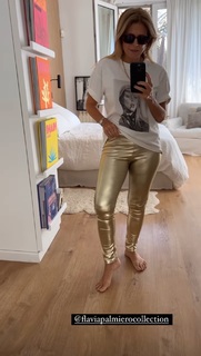 Flavia Palmiero feet photo thumbnail