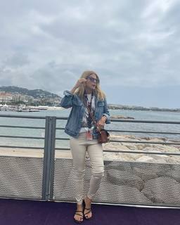 Flavia Palmiero feet photo thumbnail