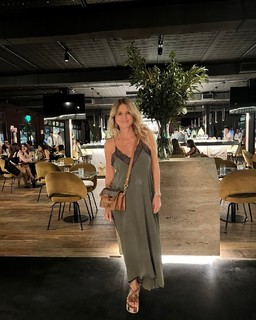 Flavia Palmiero feet photo thumbnail