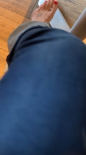 Flavia Palmiero feet photo thumbnail