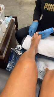 Flavia Palmiero feet photo thumbnail