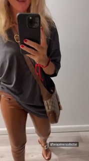 Flavia Palmiero feet photo thumbnail