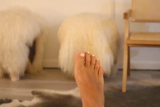 Flavia Palmiero feet photo thumbnail