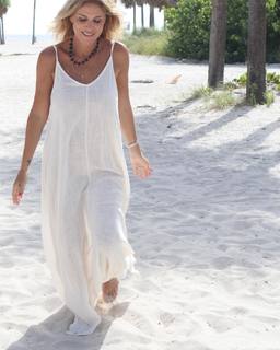 Flavia Palmiero feet photo thumbnail