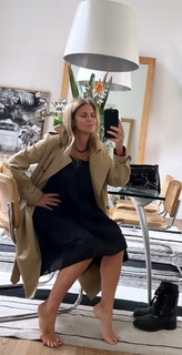 Flavia Palmiero feet photo thumbnail