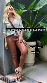 Flavia Palmiero feet photo thumbnail