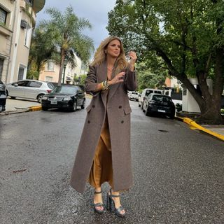 Flavia Palmiero feet photo thumbnail