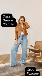 Flavia Palmiero feet photo thumbnail