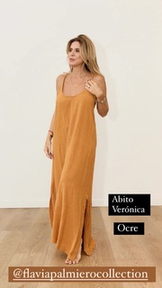 Flavia Palmiero feet photo thumbnail