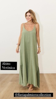 Flavia Palmiero feet photo thumbnail