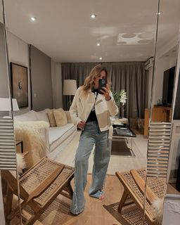 Flavia Palmiero feet photo thumbnail