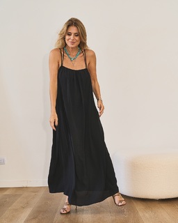 Flavia Palmiero feet photo thumbnail