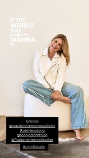 Flavia Palmiero feet photo thumbnail