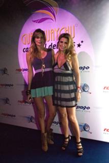 Flavia Palmiero feet photo thumbnail