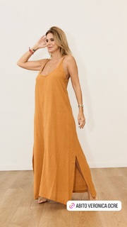 Flavia Palmiero feet photo thumbnail