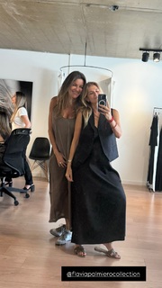 Flavia Palmiero feet photo thumbnail