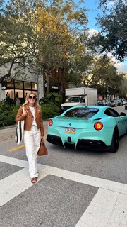 Flavia Palmiero feet photo thumbnail