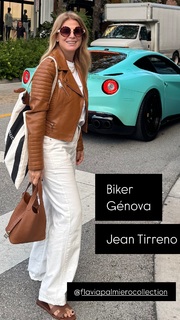 Flavia Palmiero feet photo thumbnail