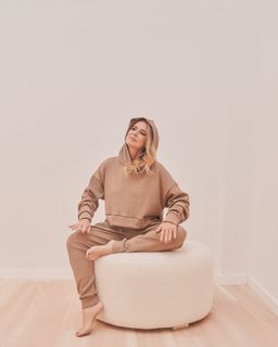 Flavia Palmiero feet photo thumbnail