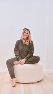 Flavia Palmiero feet photo thumbnail