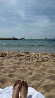 Flavia Palmiero feet photo thumbnail