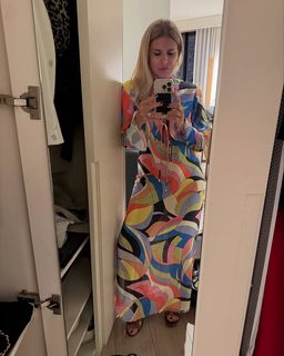 Flavia Palmiero feet photo thumbnail