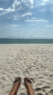 Flavia Palmiero feet photo thumbnail