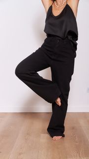 Flavia Palmiero feet photo thumbnail