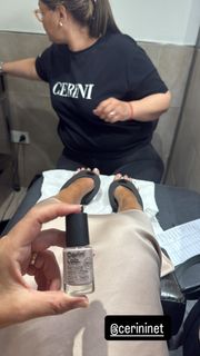 Flavia Palmiero feet photo 1