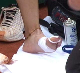 Flavia Pennetta feet photo thumbnail