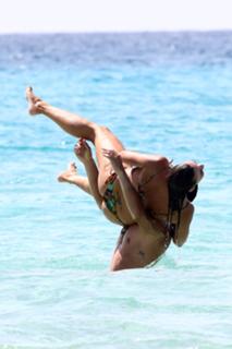 Flavia Pennetta feet photo thumbnail