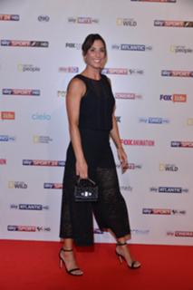 Flavia Pennetta feet photo thumbnail