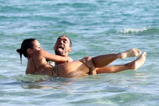 Flavia Pennetta feet photo thumbnail