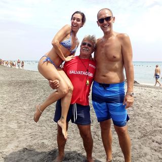 Flavia Pennetta feet photo thumbnail