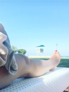 Flavia Pennetta feet photo thumbnail