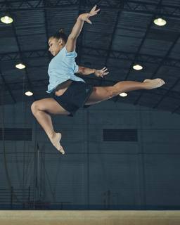 Flavia Saraiva feet photo thumbnail