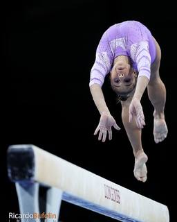 Flavia Saraiva feet photo thumbnail