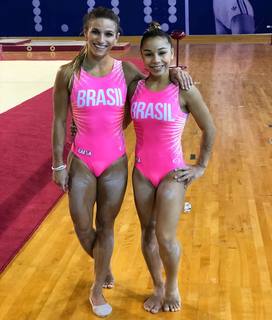 Flavia Saraiva feet photo thumbnail