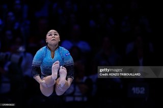 Flavia Saraiva feet photo thumbnail