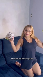 Flavia Saraiva feet photo thumbnail