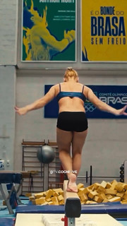 Flavia Saraiva feet photo thumbnail