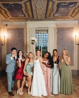 Flavia Saraiva feet photo thumbnail