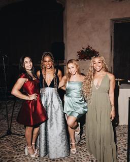 Flavia Saraiva feet photo thumbnail