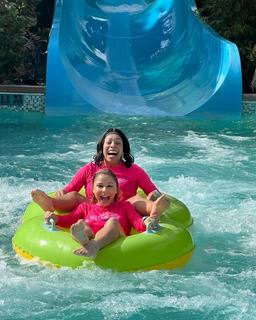 Flavia Saraiva feet photo thumbnail