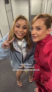 Flavia Saraiva feet photo thumbnail